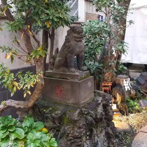 末廣神社の狛犬