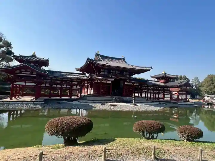 平等院の{uncategorized: "未分類", other: "その他", undefined: "問題あり", building: "その他建物", grave: "お墓", sacred_gate: "鳥居", guardian: "狛犬", statue: "像", buddha: "仏像", history: "歴史", nature: "自然", garden: "庭園", animal: "動物", pagoda: "塔", temizu: "手水舎", mountain_gate: "山門・神門", sanctuary: "本殿・本堂", subordinate: "末社・摂社", art: "芸術", scenery: "景色", jizo: "地蔵", ema: "絵馬", goshuin: "御朱印", omikuji: "おみくじ", items: "授与品その他", amulet: "お守り", goshuincho: "御朱印帳", eats: "食事", festival: "お祭り", votive_dance: "神楽", shichigosan: "七五三参", wedding: "結婚式", experience: "体験その他", initially: "初詣", around: "周辺", anti_infection: "感染症対策"}