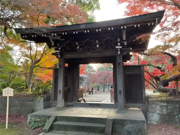 東漸寺の山門・神門