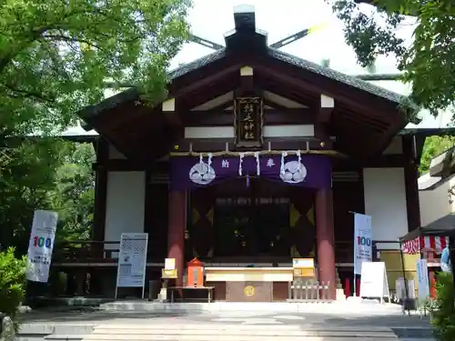稲毛神社の本殿・本堂