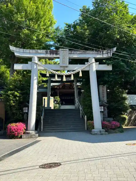 鳩ヶ谷氷川神社の{uncategorized: "未分類", other: "その他", undefined: "問題あり", building: "その他建物", grave: "お墓", sacred_gate: "鳥居", guardian: "狛犬", statue: "像", buddha: "仏像", history: "歴史", nature: "自然", garden: "庭園", animal: "動物", pagoda: "塔", temizu: "手水舎", mountain_gate: "山門・神門", sanctuary: "本殿・本堂", subordinate: "末社・摂社", art: "芸術", scenery: "景色", jizo: "地蔵", ema: "絵馬", goshuin: "御朱印", omikuji: "おみくじ", items: "授与品その他", amulet: "お守り", goshuincho: "御朱印帳", eats: "食事", festival: "お祭り", votive_dance: "神楽", shichigosan: "七五三参", wedding: "結婚式", experience: "体験その他", initially: "初詣", around: "周辺", anti_infection: "感染症対策"}