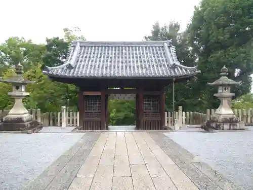阿智神社の山門・神門