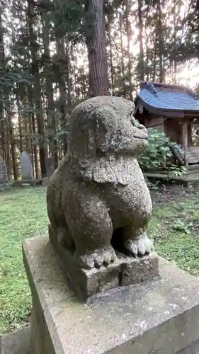 御賀八幡宮の狛犬