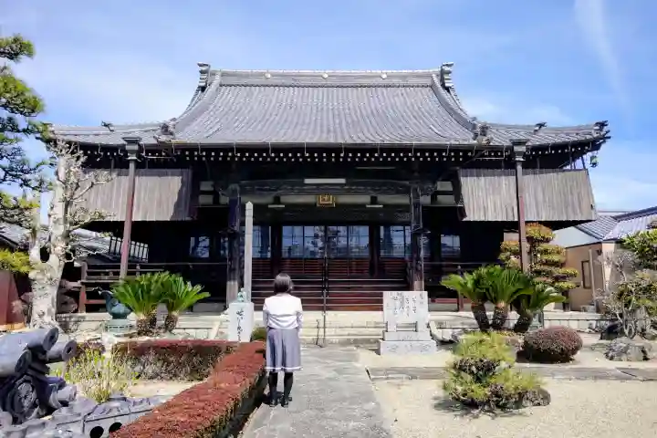 光月院天然寺の本殿・本堂