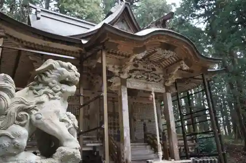 平泉寺白山神社の狛犬