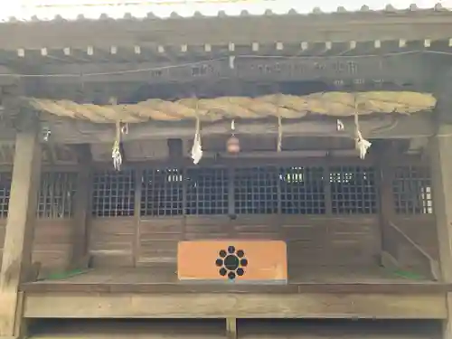 八菅神社の本殿・本堂