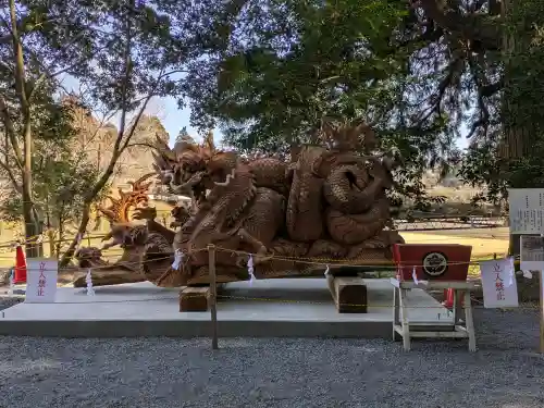 東霧島神社の{uncategorized: "未分類", other: "その他", undefined: "問題あり", building: "その他建物", grave: "お墓", sacred_gate: "鳥居", guardian: "狛犬", statue: "像", buddha: "仏像", history: "歴史", nature: "自然", garden: "庭園", animal: "動物", pagoda: "塔", temizu: "手水舎", mountain_gate: "山門・神門", sanctuary: "本殿・本堂", subordinate: "末社・摂社", art: "芸術", scenery: "景色", jizo: "地蔵", ema: "絵馬", goshuin: "御朱印", omikuji: "おみくじ", items: "授与品その他", amulet: "お守り", goshuincho: "御朱印帳", eats: "食事", festival: "お祭り", votive_dance: "神楽", shichigosan: "七五三参", wedding: "結婚式", experience: "体験その他", initially: "初詣", around: "周辺", anti_infection: "感染症対策"}