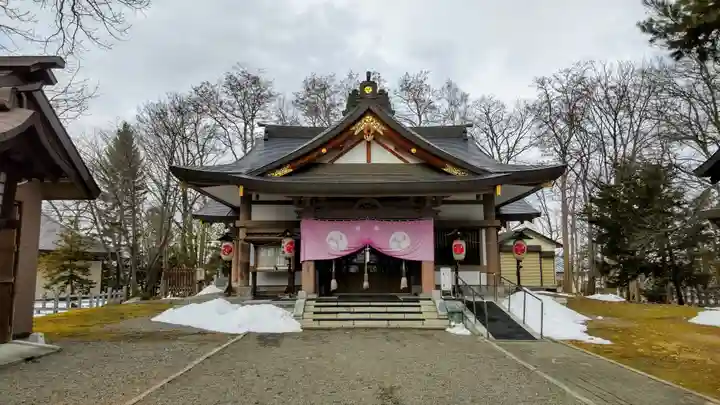 鷹栖神社の本殿・本堂
