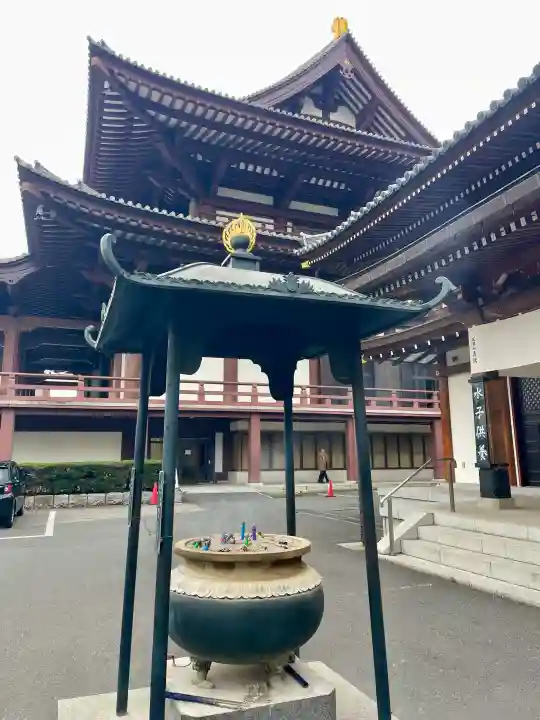 増上寺の{uncategorized: "未分類", other: "その他", undefined: "問題あり", building: "その他建物", grave: "お墓", sacred_gate: "鳥居", guardian: "狛犬", statue: "像", buddha: "仏像", history: "歴史", nature: "自然", garden: "庭園", animal: "動物", pagoda: "塔", temizu: "手水舎", mountain_gate: "山門・神門", sanctuary: "本殿・本堂", subordinate: "末社・摂社", art: "芸術", scenery: "景色", jizo: "地蔵", ema: "絵馬", goshuin: "御朱印", omikuji: "おみくじ", items: "授与品その他", amulet: "お守り", goshuincho: "御朱印帳", eats: "食事", festival: "お祭り", votive_dance: "神楽", shichigosan: "七五三参", wedding: "結婚式", experience: "体験その他", initially: "初詣", around: "周辺", anti_infection: "感染症対策"}