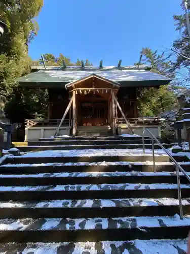 服部神社の本殿