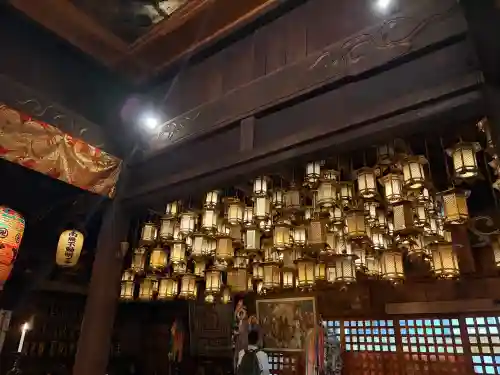 霊山寺の{uncategorized: "未分類", other: "その他", undefined: "問題あり", building: "その他建物", grave: "お墓", sacred_gate: "鳥居", guardian: "狛犬", statue: "像", buddha: "仏像", history: "歴史", nature: "自然", garden: "庭園", animal: "動物", pagoda: "塔", temizu: "手水舎", mountain_gate: "山門・神門", sanctuary: "本殿・本堂", subordinate: "末社・摂社", art: "芸術", scenery: "景色", jizo: "地蔵", ema: "絵馬", goshuin: "御朱印", omikuji: "おみくじ", items: "授与品その他", amulet: "お守り", goshuincho: "御朱印帳", eats: "食事", festival: "お祭り", votive_dance: "神楽", shichigosan: "七五三参", wedding: "結婚式", experience: "体験その他", initially: "初詣", around: "周辺", anti_infection: "感染症対策"}