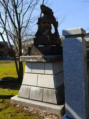 鵜川神社の狛犬