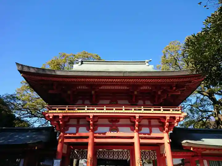 武蔵一宮氷川神社の山門・神門