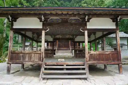 六所神社の本殿