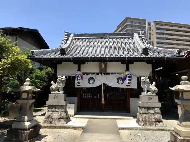 庄春日神社の本殿・本堂