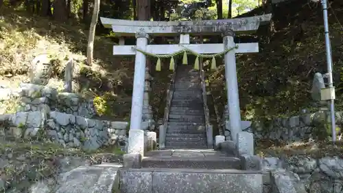 朝香神社の鳥居