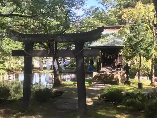 鳥海月山両所宮の鳥居