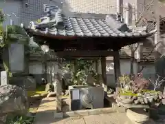 成就院の手水