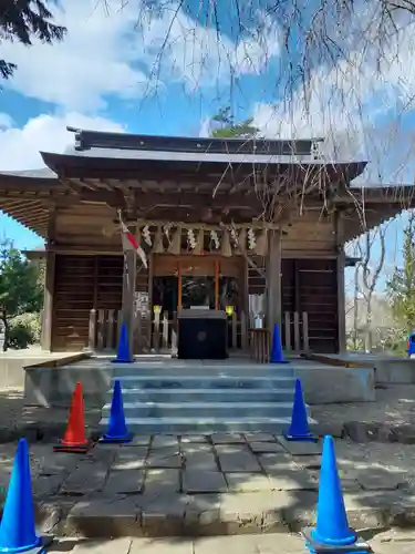 亀岡八幡宮の本殿・本堂