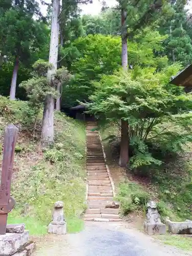 黒石寺の建物その他