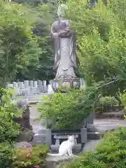 御誕生寺（猫寺）(福井県)