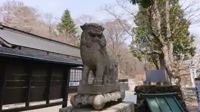 熊野皇大神社の狛犬