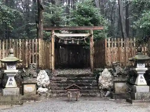 阿射加神社の鳥居