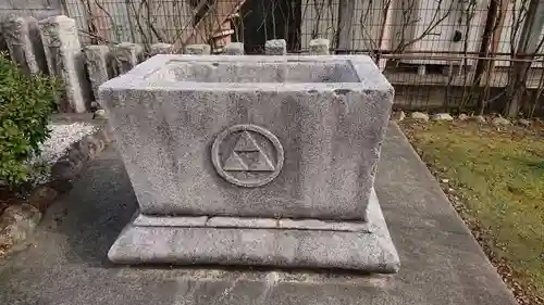 日吉八王子神社の手水舎