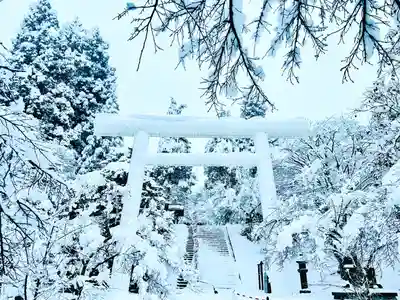 土津神社|こどもと出世の神さまの鳥居