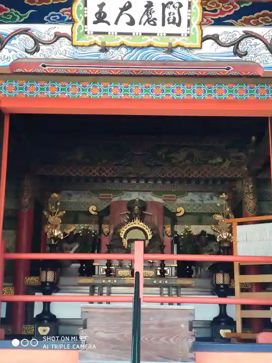 中山寺の本殿・本堂