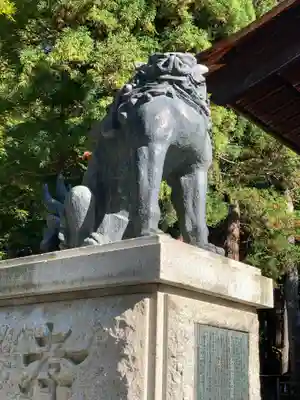 諏訪大社下社秋宮の狛犬
