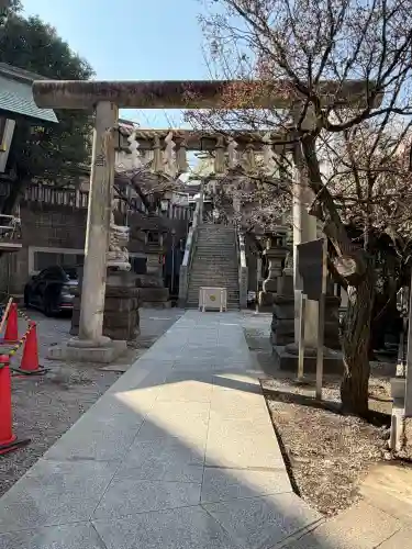 元三島神社の{uncategorized: "未分類", other: "その他", undefined: "問題あり", building: "その他建物", grave: "お墓", sacred_gate: "鳥居", guardian: "狛犬", statue: "像", buddha: "仏像", history: "歴史", nature: "自然", garden: "庭園", animal: "動物", pagoda: "塔", temizu: "手水舎", mountain_gate: "山門・神門", sanctuary: "本殿・本堂", subordinate: "末社・摂社", art: "芸術", scenery: "景色", jizo: "地蔵", ema: "絵馬", goshuin: "御朱印", omikuji: "おみくじ", items: "授与品その他", amulet: "お守り", goshuincho: "御朱印帳", eats: "食事", festival: "お祭り", votive_dance: "神楽", shichigosan: "七五三参", wedding: "結婚式", experience: "体験その他", initially: "初詣", around: "周辺", anti_infection: "感染症対策"}