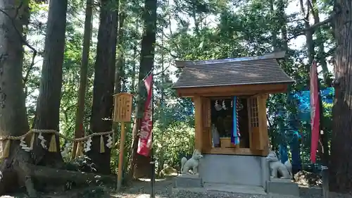 宇那禰神社の末社