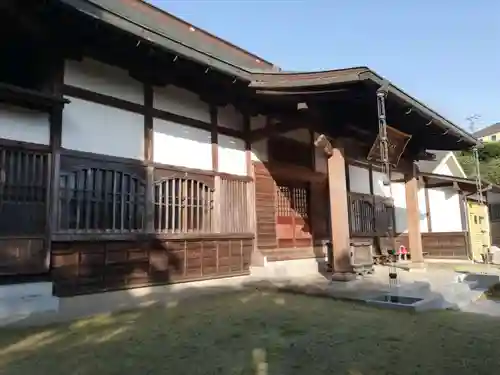 法岩院の本殿・本堂