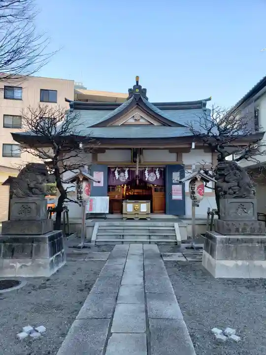 穏田神社の本殿・本堂