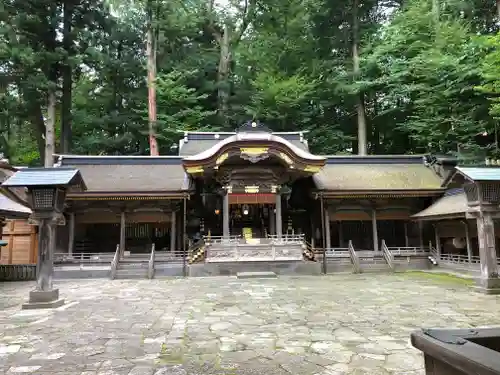 諏訪大社の本殿・本堂