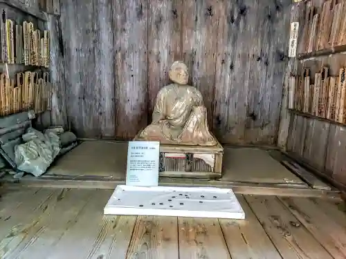 吉野水分神社（吉野町）の像