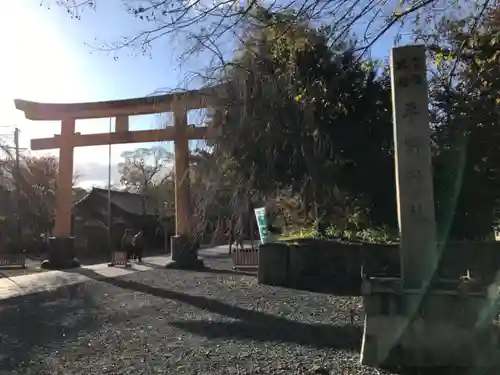 平野神社の鳥居