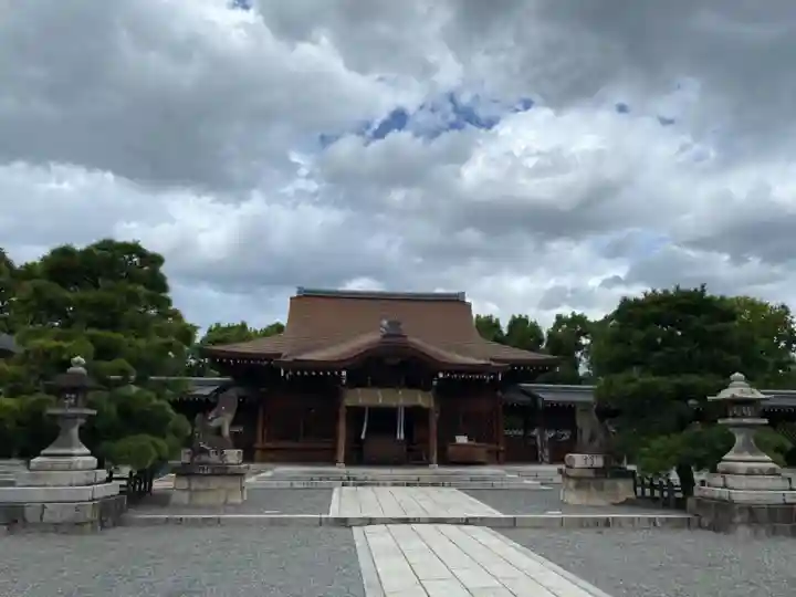 城南宮の本殿・本堂