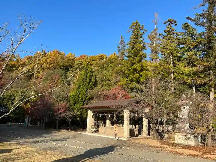 山梨縣護國神社の手水舎