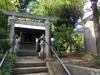 稲荷神社の鳥居