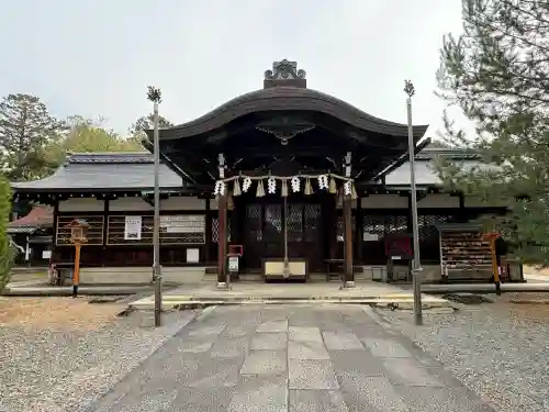 新日吉神宮の{uncategorized: "未分類", other: "その他", undefined: "問題あり", building: "その他建物", grave: "お墓", sacred_gate: "鳥居", guardian: "狛犬", statue: "像", buddha: "仏像", history: "歴史", nature: "自然", garden: "庭園", animal: "動物", pagoda: "塔", temizu: "手水舎", mountain_gate: "山門・神門", sanctuary: "本殿・本堂", subordinate: "末社・摂社", art: "芸術", scenery: "景色", jizo: "地蔵", ema: "絵馬", goshuin: "御朱印", omikuji: "おみくじ", items: "授与品その他", amulet: "お守り", goshuincho: "御朱印帳", eats: "食事", festival: "お祭り", votive_dance: "神楽", shichigosan: "七五三参", wedding: "結婚式", experience: "体験その他", initially: "初詣", around: "周辺", anti_infection: "感染症対策"}
