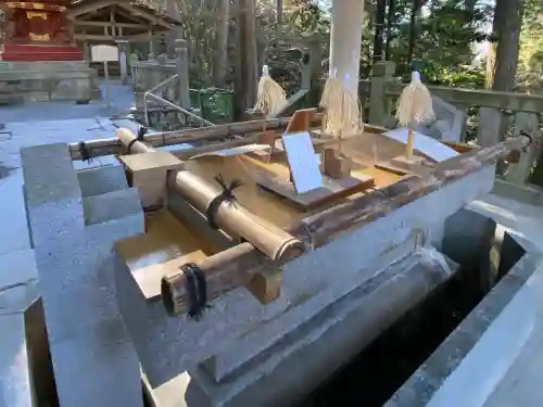 三峯神社の{uncategorized: "未分類", other: "その他", undefined: "問題あり", building: "その他建物", grave: "お墓", sacred_gate: "鳥居", guardian: "狛犬", statue: "像", buddha: "仏像", history: "歴史", nature: "自然", garden: "庭園", animal: "動物", pagoda: "塔", temizu: "手水舎", mountain_gate: "山門・神門", sanctuary: "本殿・本堂", subordinate: "末社・摂社", art: "芸術", scenery: "景色", jizo: "地蔵", ema: "絵馬", goshuin: "御朱印", omikuji: "おみくじ", items: "授与品その他", amulet: "お守り", goshuincho: "御朱印帳", eats: "食事", festival: "お祭り", votive_dance: "神楽", shichigosan: "七五三参", wedding: "結婚式", experience: "体験その他", initially: "初詣", around: "周辺", anti_infection: "感染症対策"}