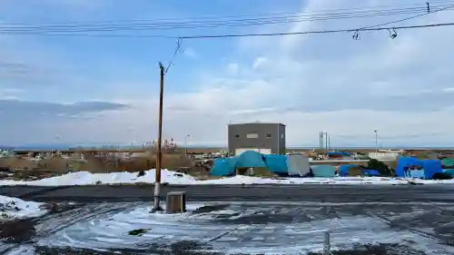 東野浜神社の{uncategorized: "未分類", other: "その他", undefined: "問題あり", building: "その他建物", grave: "お墓", sacred_gate: "鳥居", guardian: "狛犬", statue: "像", buddha: "仏像", history: "歴史", nature: "自然", garden: "庭園", animal: "動物", pagoda: "塔", temizu: "手水舎", mountain_gate: "山門・神門", sanctuary: "本殿・本堂", subordinate: "末社・摂社", art: "芸術", scenery: "景色", jizo: "地蔵", ema: "絵馬", goshuin: "御朱印", omikuji: "おみくじ", items: "授与品その他", amulet: "お守り", goshuincho: "御朱印帳", eats: "食事", festival: "お祭り", votive_dance: "神楽", shichigosan: "七五三参", wedding: "結婚式", experience: "体験その他", initially: "初詣", around: "周辺", anti_infection: "感染症対策"}