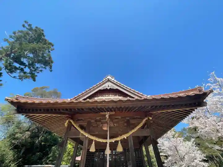 クスの森若宮神社の本殿・本堂