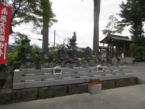 秩父札所１番　四萬部寺の仏像