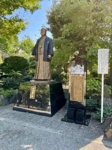 川崎大師（平間寺）の像