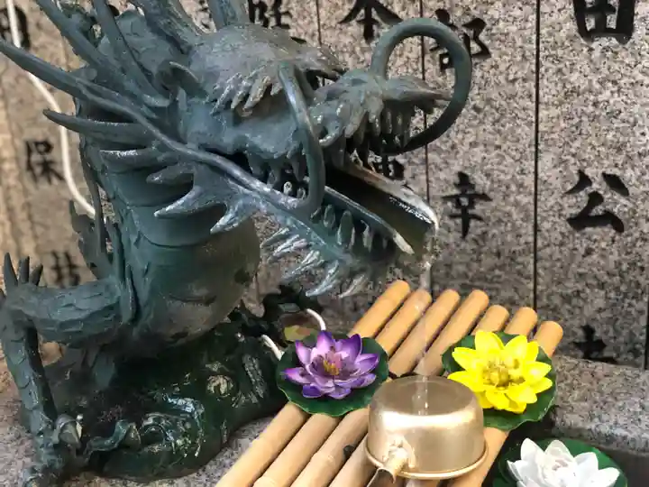 露天神社(お初天神)の手水舎