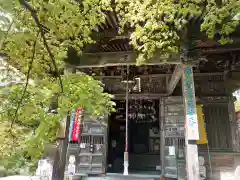 岩之上堂の本殿