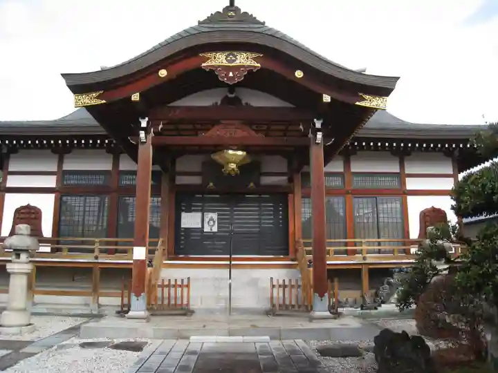 来迎寺の本殿・本堂